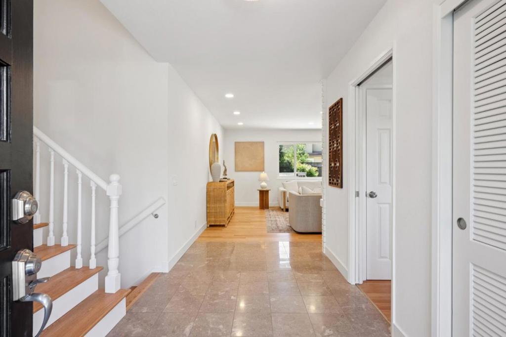 600 Los Altos Avenue