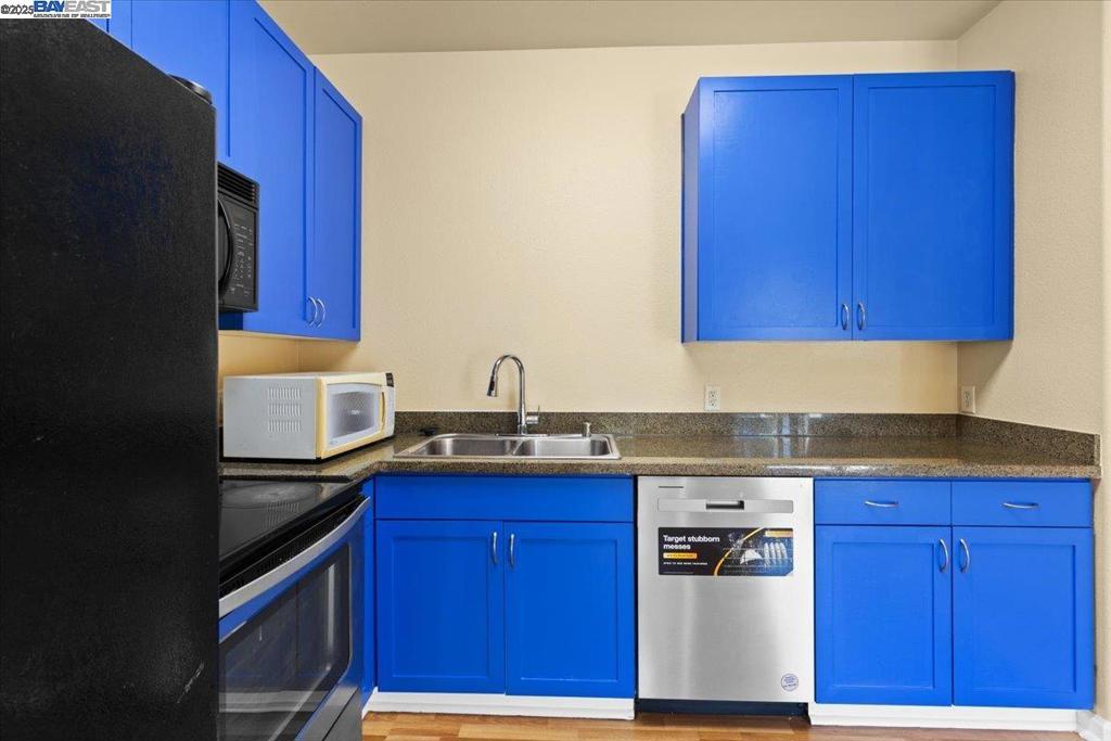 THE TRIANGLE - Residential