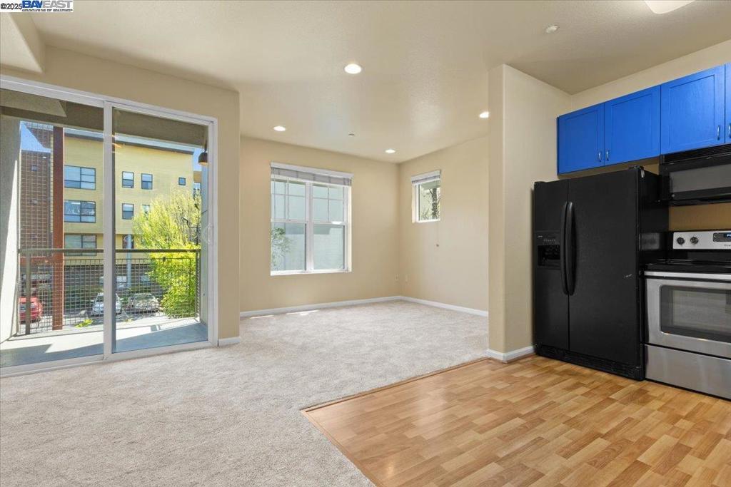 THE TRIANGLE - Residential