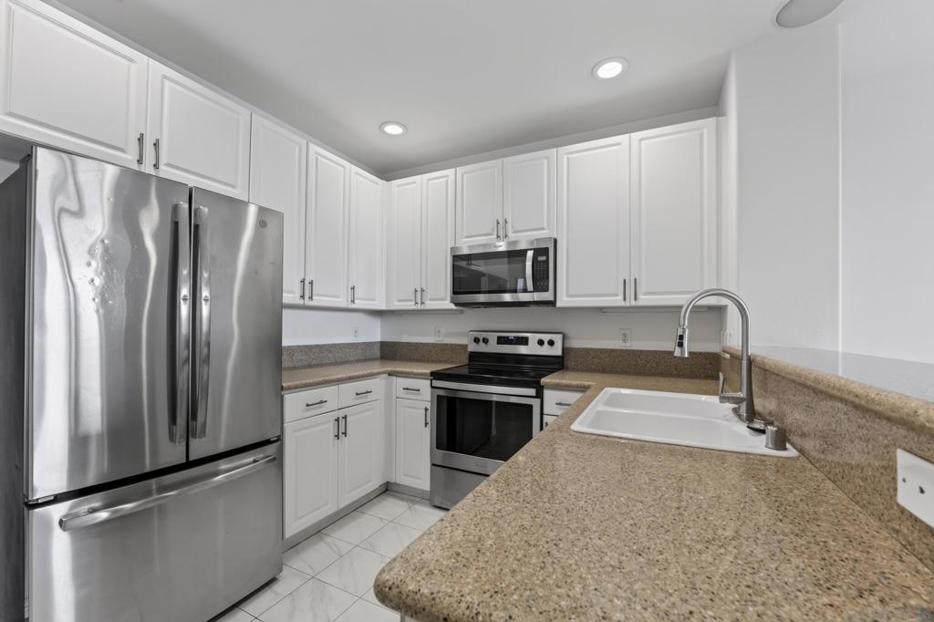 1601 India St. 111