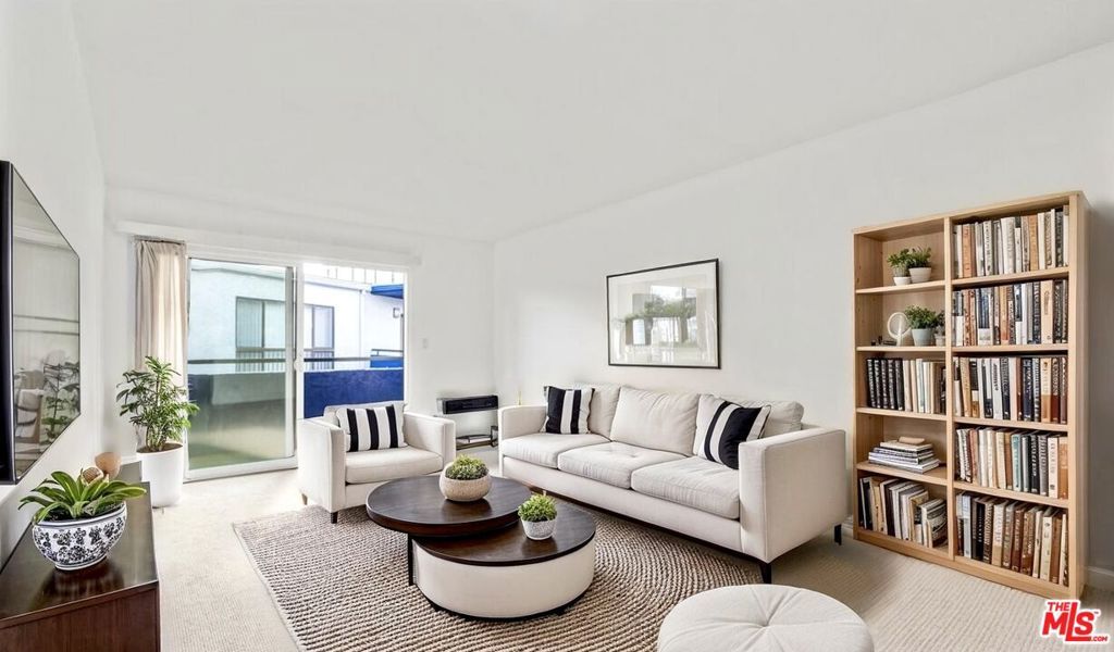 Photo of 10982 Roebling Avenue #518, Los Angeles, CA 90024 (MLS # 26636553)