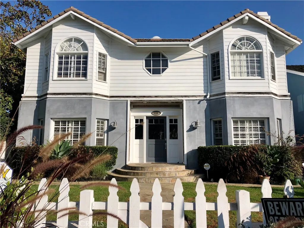 Newport Beach, California 92663, United States, 6 Bedrooms Bedrooms, ,5 BathroomsBathrooms,Residential,Active,198132