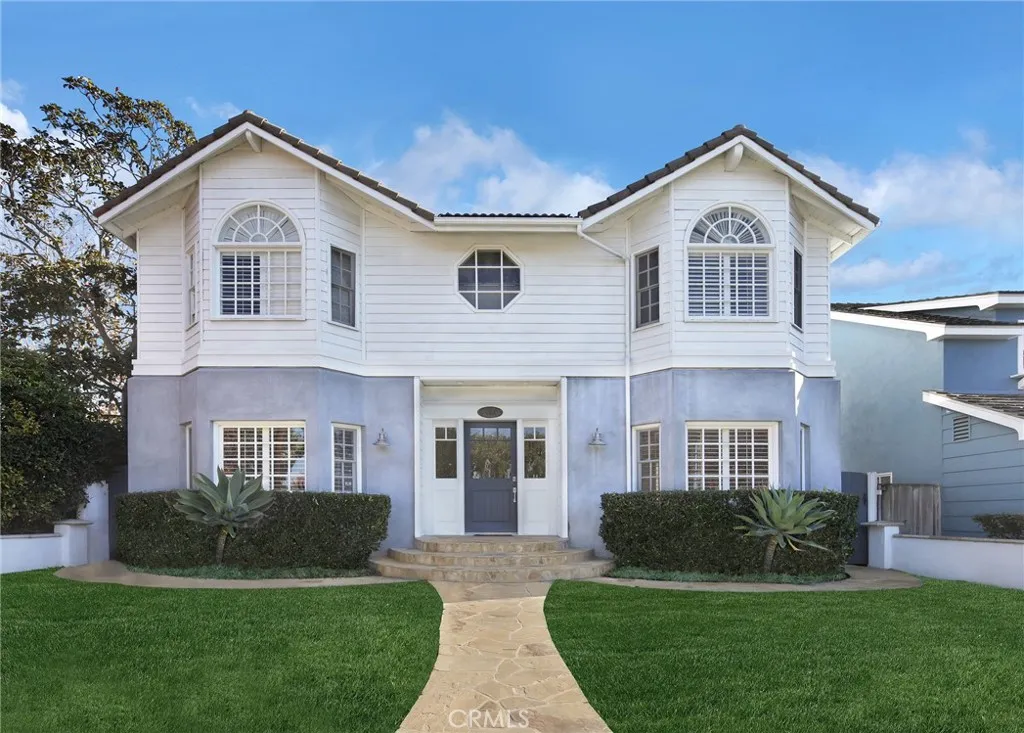 Newport Beach, California 92663, United States, 6 Bedrooms Bedrooms, ,5 BathroomsBathrooms,Residential,Active,198132