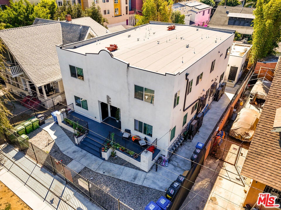 324 W 51st Street