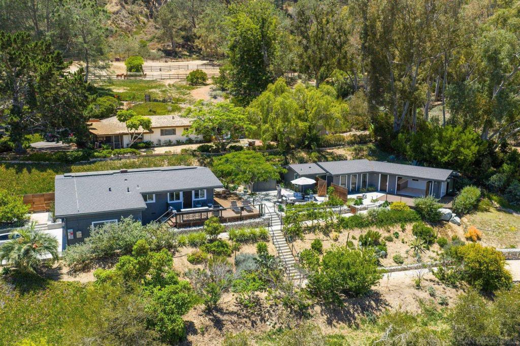 1604 6 San Dieguito Dr