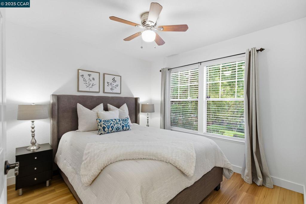 EAST HAMPTON - Residential