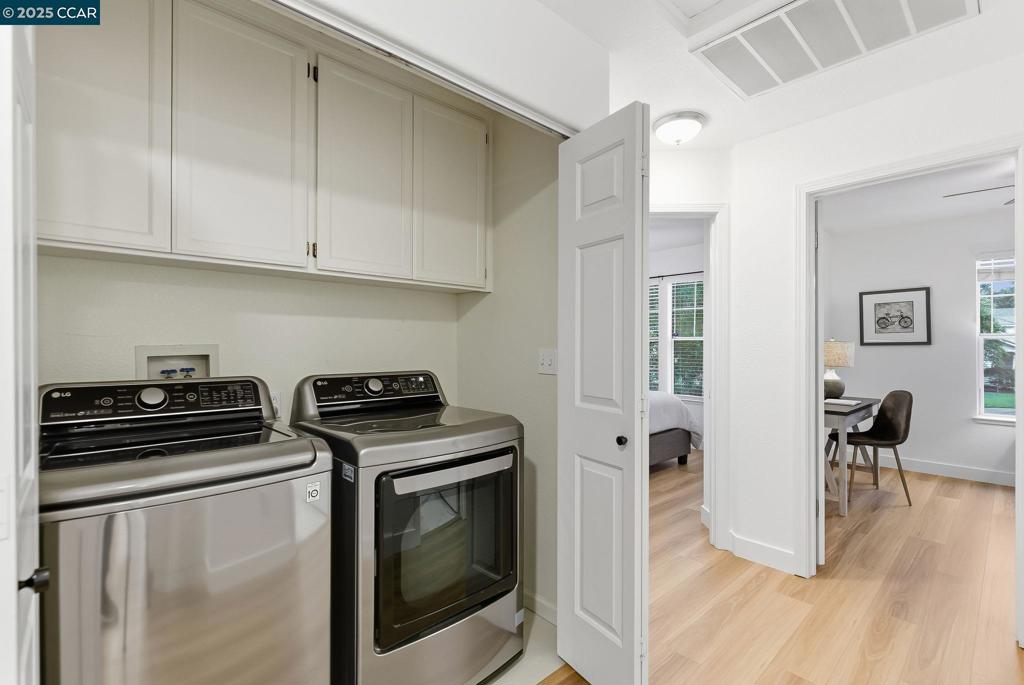 EAST HAMPTON - Residential