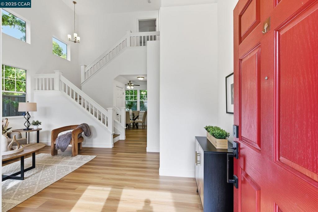 EAST HAMPTON - Residential