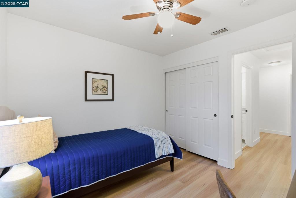 EAST HAMPTON - Residential