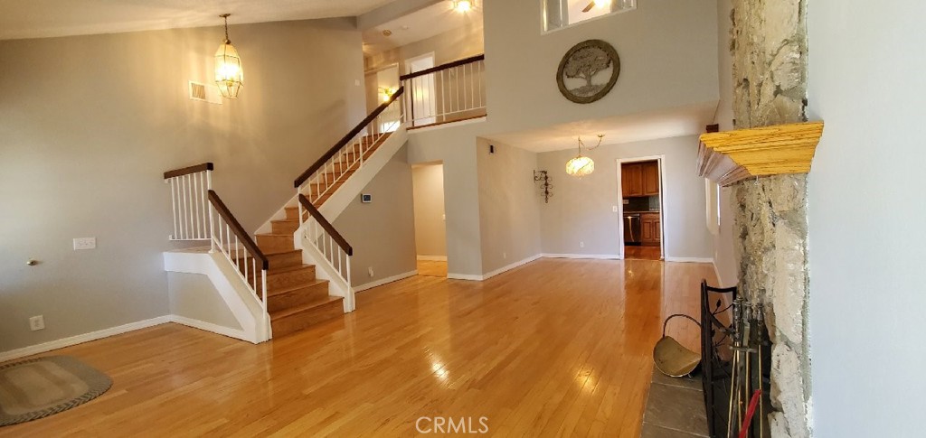 188 S Shattuck Place