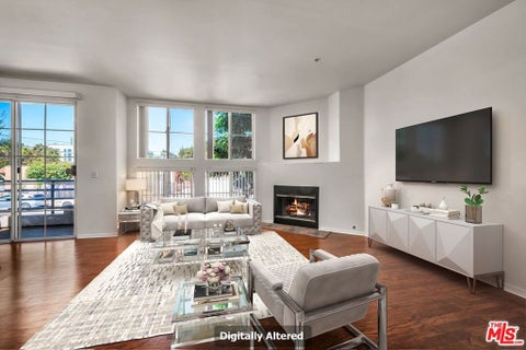 Photo of 3613 Glendon Avenue #101, Los Angeles, CA 90034 (MLS # 26862601)