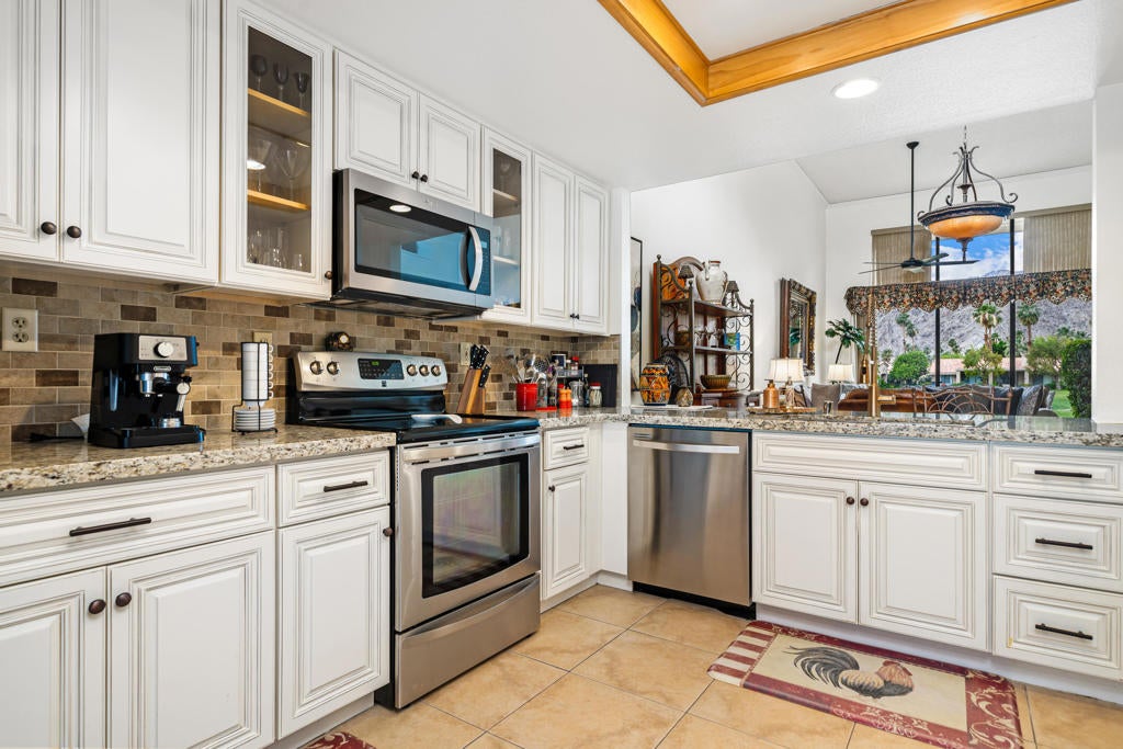 54577 Oak Hill