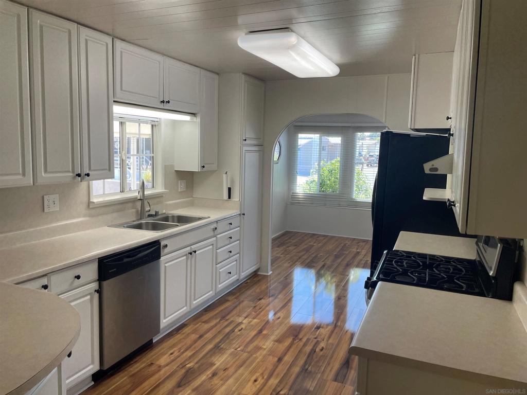 1120 E Mission RD 39
