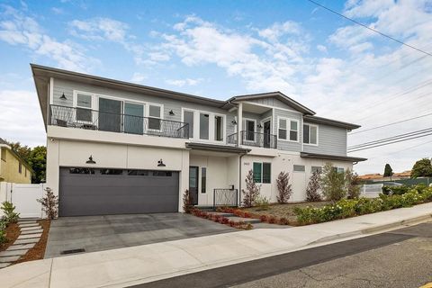 Photo of 2423 Curtis Avenue, Redondo Beach, CA 90278 (MLS # 26840655)