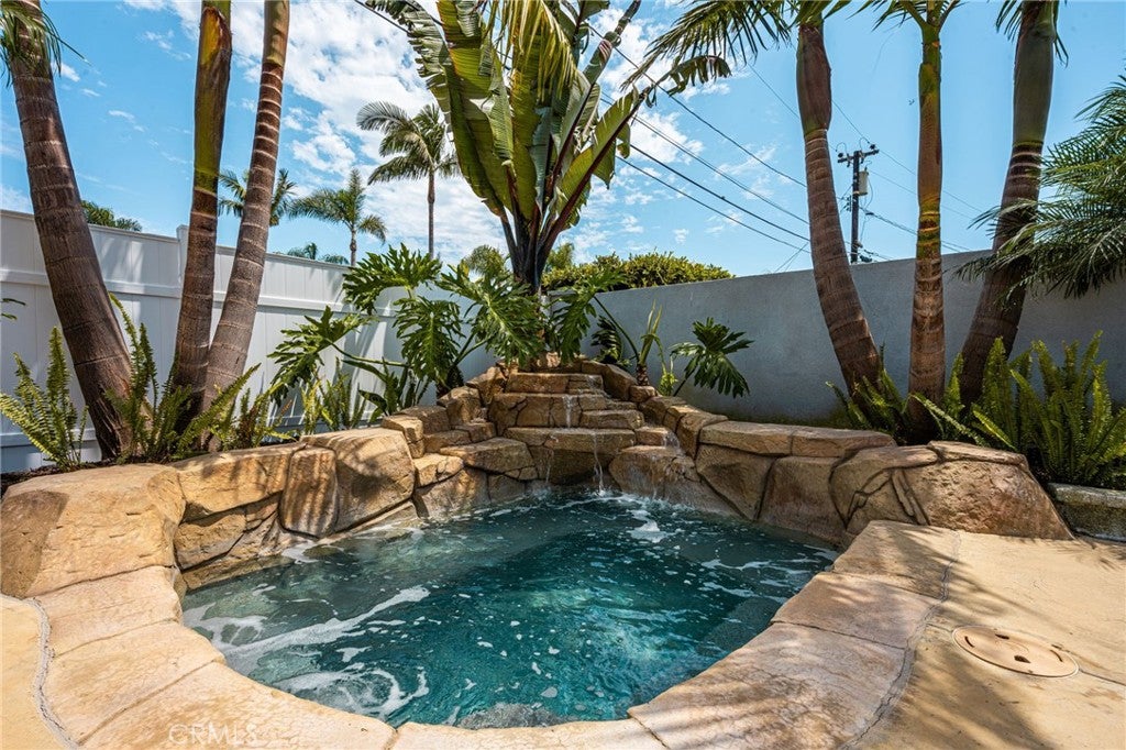 22072 Surfrider Lane, Huntington Beach CA 92646 - Photo 19