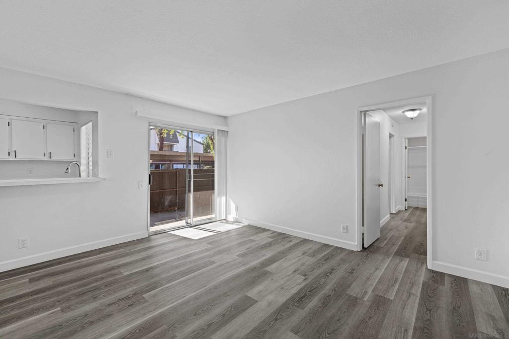 1389 Caminito Gabaldon A