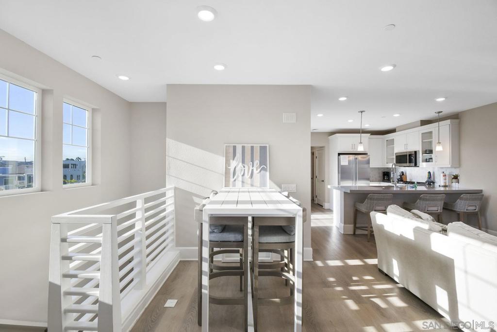 Modern luxury Mission Beach townhouse built in 2020 and impeccably maintained. Featuring high-end finishes, open-concept living, and a rare 2-car garage, this home is perfectly situated between the beach and bay. Enjoy ocean breezes and spectacular sunsets from the spacious balcony while embracing the true San Diego beach lifestyle. Fully Furnished. TVs and top-of-the-line appliances provide comfort and convenience throughout. The en-suite primary bedroom offers a walk-in closet and peaceful park views, while both bathrooms showcase modern style. With peak ocean views, contemporary flooring, and a secure top-floor layout, this immaculate rental is the perfect coastal retreat.