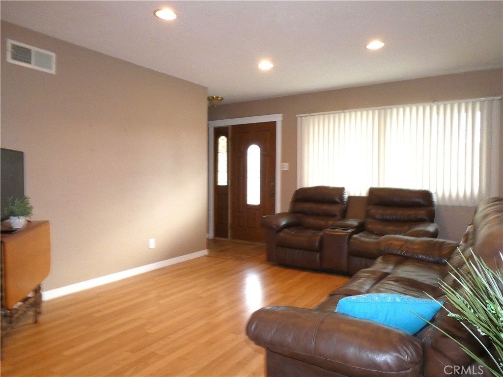 SM Northeast(910) - Residential