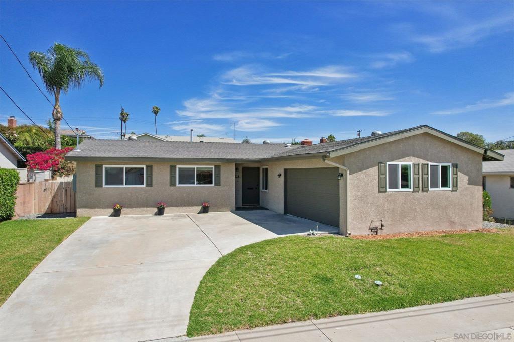 8374 Lake Gaby Ave
