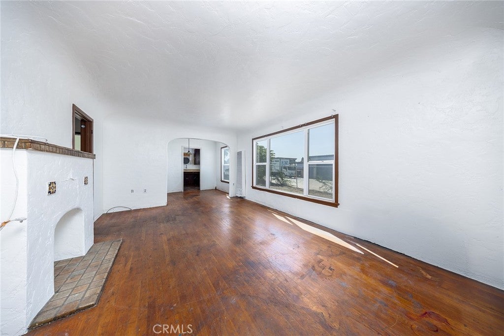 28 S Vista Place