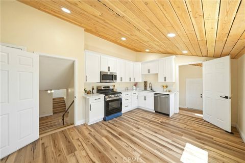 Tiny photo for 11498 Shahaptain AVE, Hesperia, CA 92345 (MLS # IV26158666)