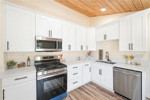 Tiny photo for 11498 Shahaptain AVE, Hesperia, CA 92345 (MLS # IV26158666)