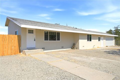 Photo of 11498 Shahaptain AVE, Hesperia, CA 92345 (MLS # IV26158666)