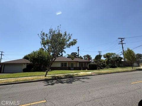 Photo of 2513 Scott Road, Burbank, CA 91504 (MLS # BB26185301)