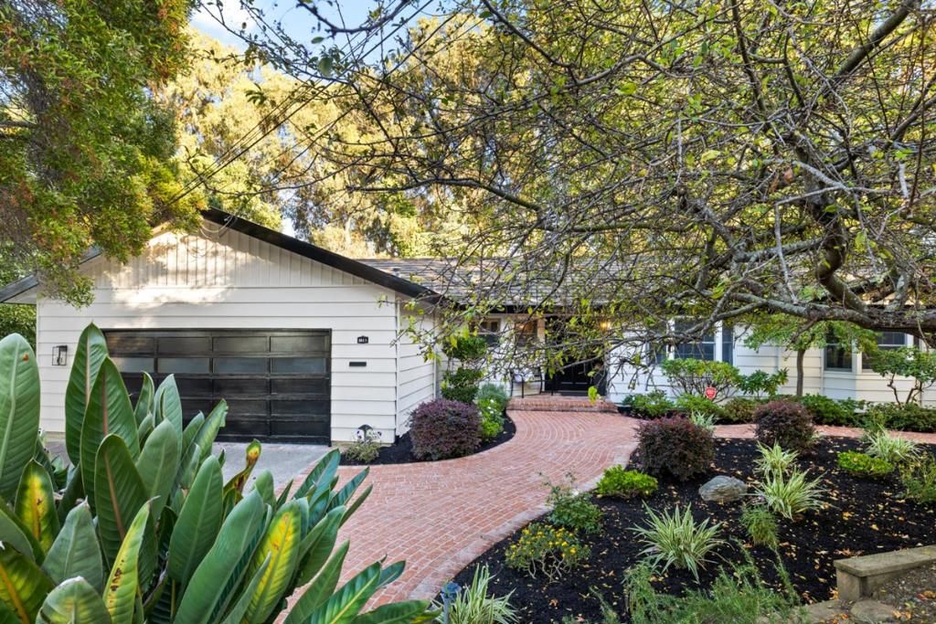 Photo of 3611 Kingridge Drive, San Mateo, CA 94403 (MLS # ML82025807)