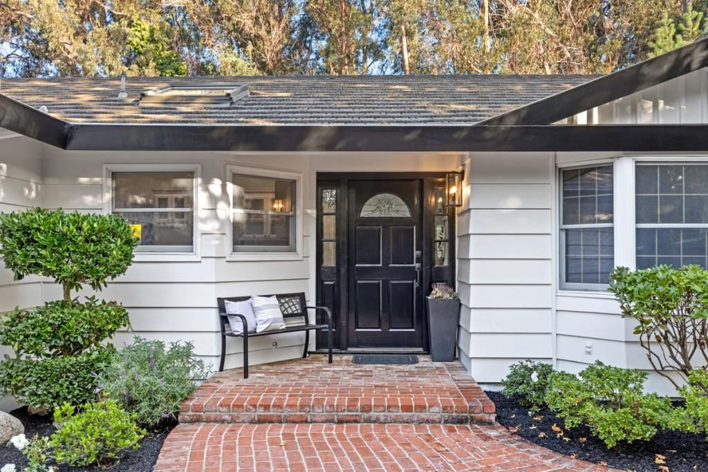 Photo of 3611 Kingridge Drive, San Mateo, CA 94403 (MLS # ML82025807)