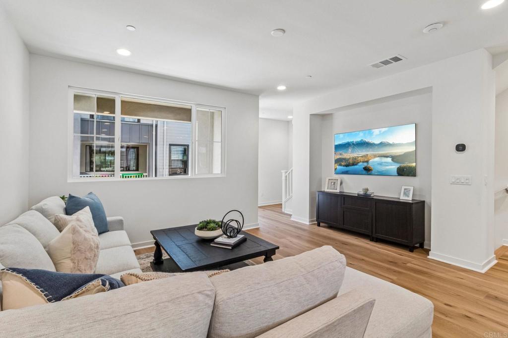 2572 Elderberry Lane, Carlsbad CA 92008