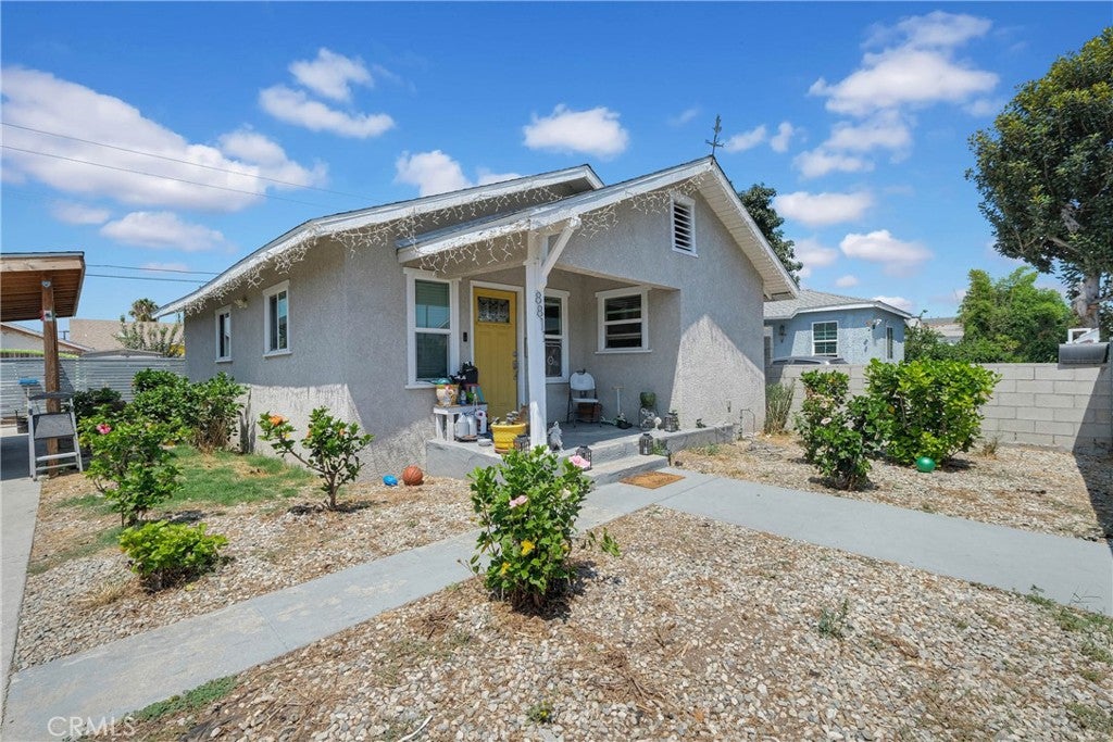 8811 Mary Avenue, Los Angeles CA 90002