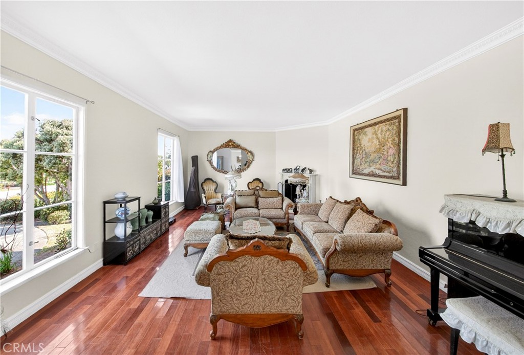 1752 Paseo Del Mar