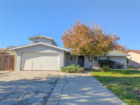 8401 Cozycroft Winnetka CA 91306