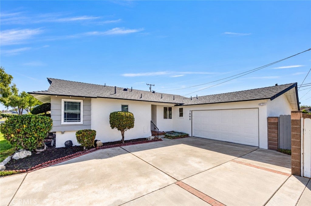 7060 Santa Ana