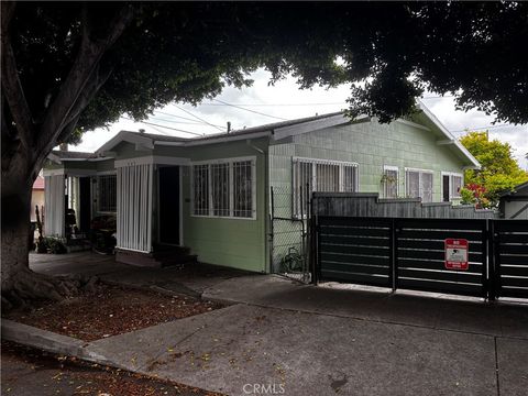 Photo of 552 Cypress Avenue, Los Angeles, CA 90065 (MLS # IV25186805)