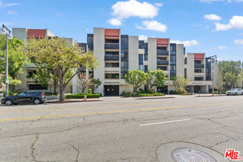 222 S Central Avenue 107