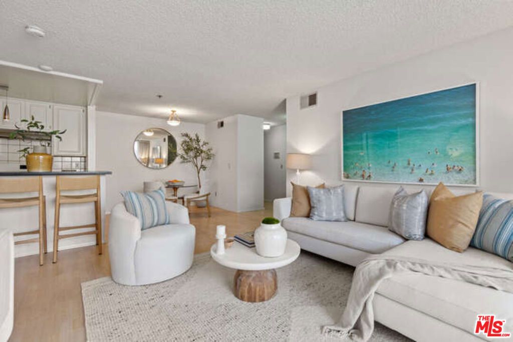 Photo of 222 S Central Avenue #107, Los Angeles, CA 90012 (MLS # 26720317)