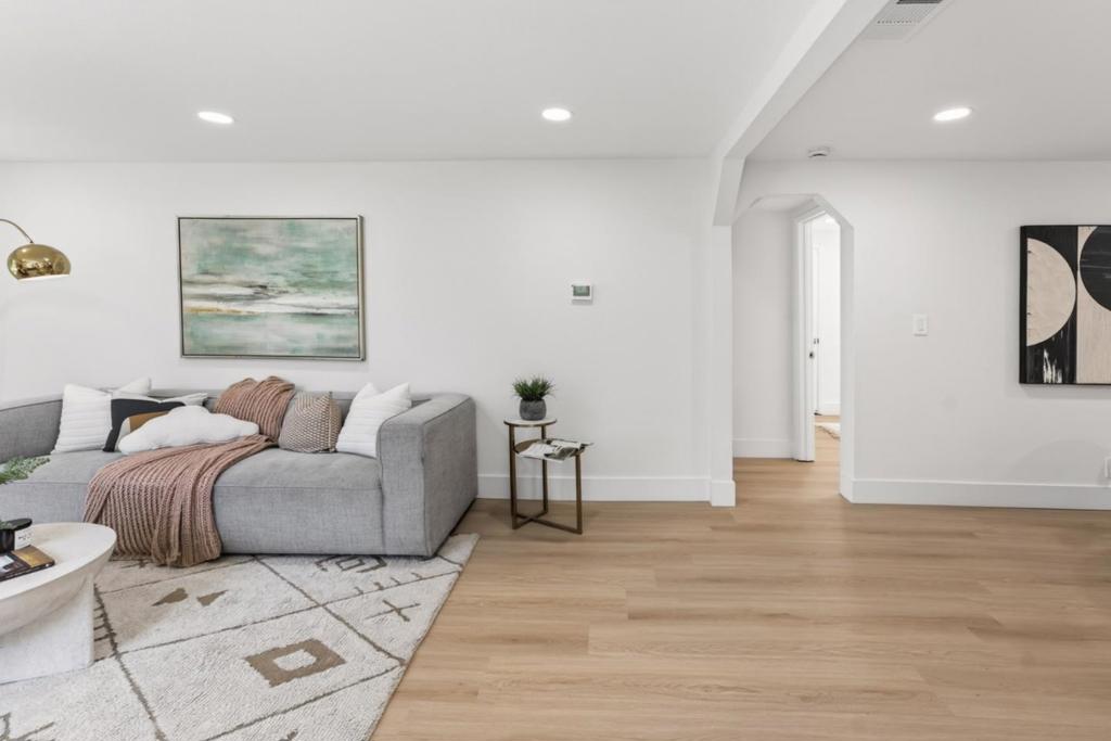 922 N 5th Street