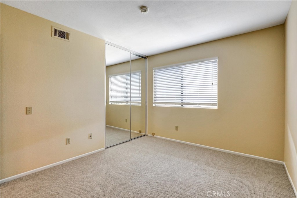 Ridge Townhomes Peters (RP) - Residential Lease