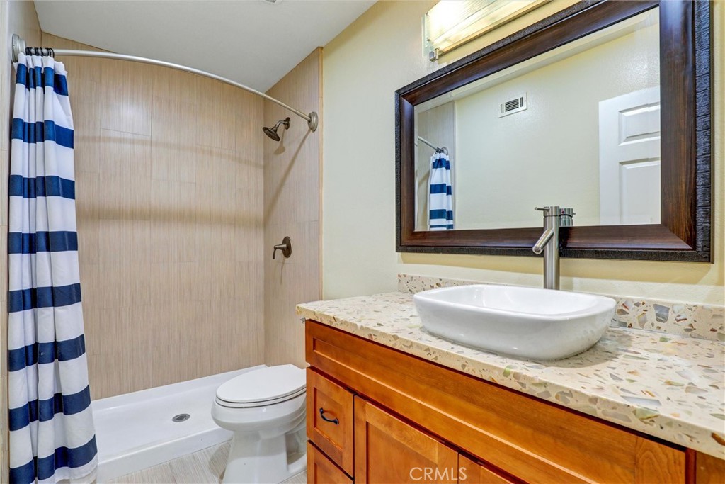 Ridge Townhomes Peters (RP) - Residential Lease