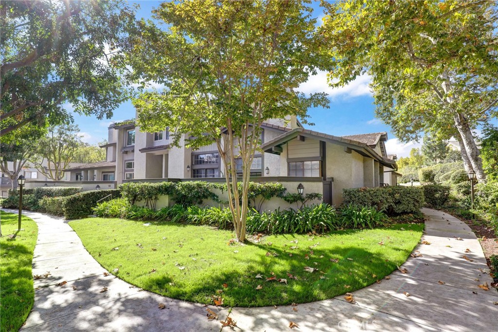 Ridge Townhomes Peters (RP) - Residential Lease