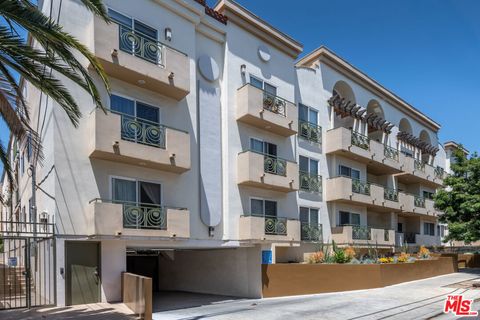 Photo of 1353 N Fuller Avenue #PH7, Los Angeles, CA 90046 (MLS # 26638309)