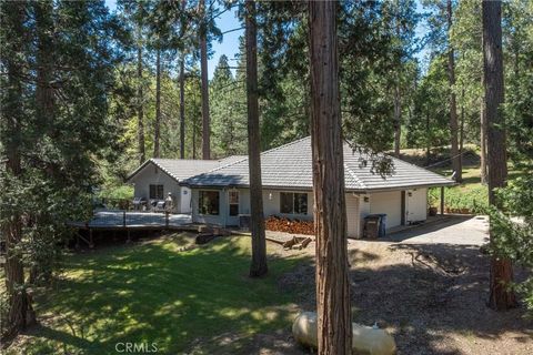 Photo of 36333 Finegold Creek Dr, North Fork, CA 93643 (MLS # MD26077349)