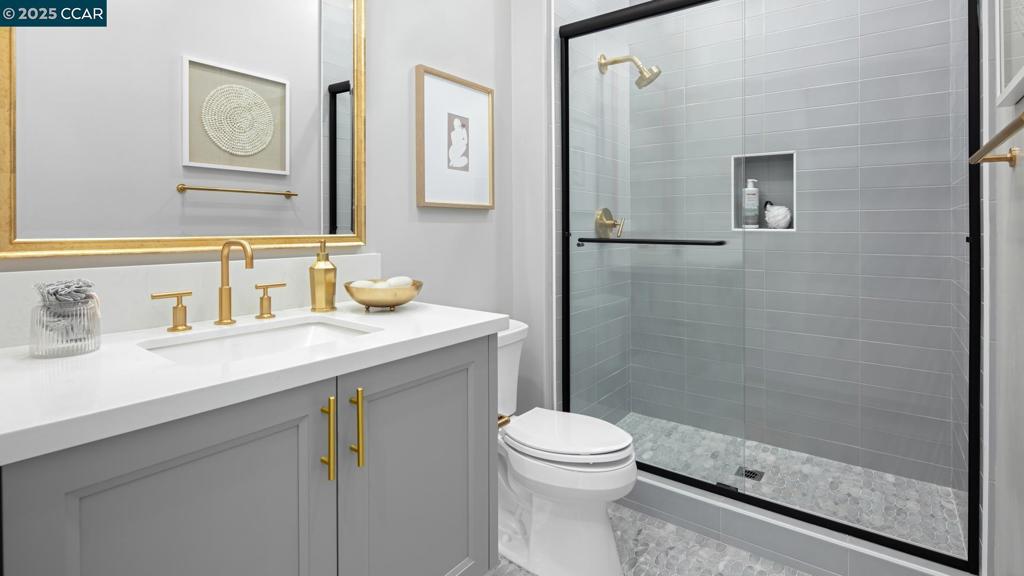 REGENCY - Residential