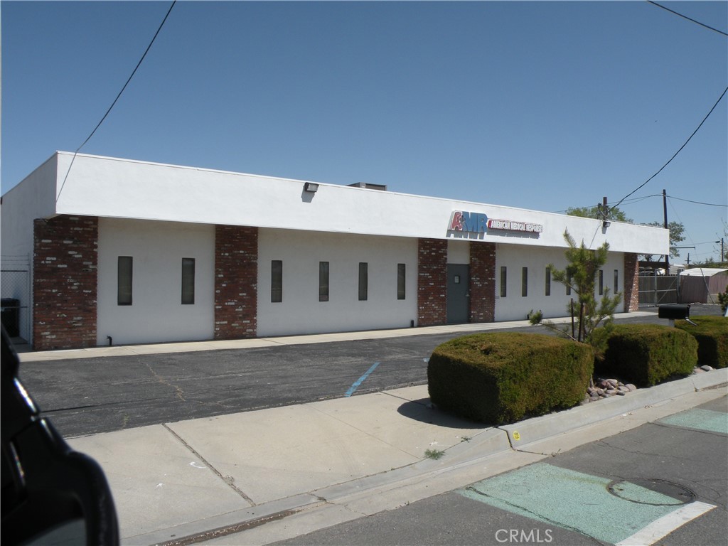 Rare opportunity to own this desirable multiple tenant investment property in Lancaster. All tenants are on modified gross leases. American Medical Response, Verizon wireless cellular antenna and Dura-Bilt homes have been in this location for many years. This property has a stable diversified income stream for an investor. The current annual NOI is roughly $67,000, which makes it a solid 6% cap rate property.