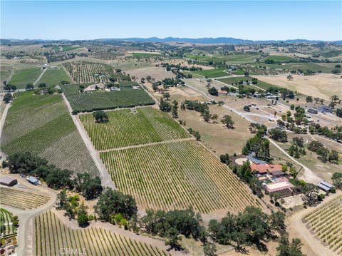 Tiny photo for 175 White Hawk LN, Templeton, CA 93465 (MLS # NS26116303)