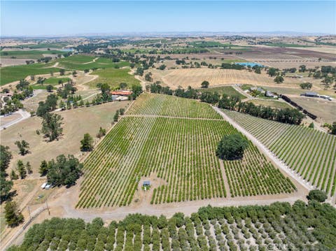 Tiny photo for 175 White Hawk LN, Templeton, CA 93465 (MLS # NS26116303)