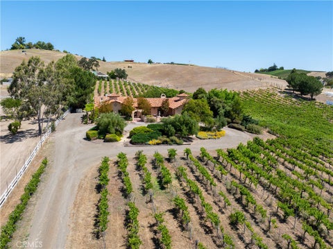 Tiny photo for 175 White Hawk LN, Templeton, CA 93465 (MLS # NS26116303)