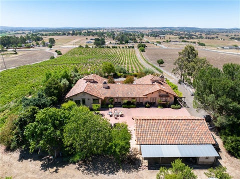 Tiny photo for 175 White Hawk LN, Templeton, CA 93465 (MLS # NS26116303)